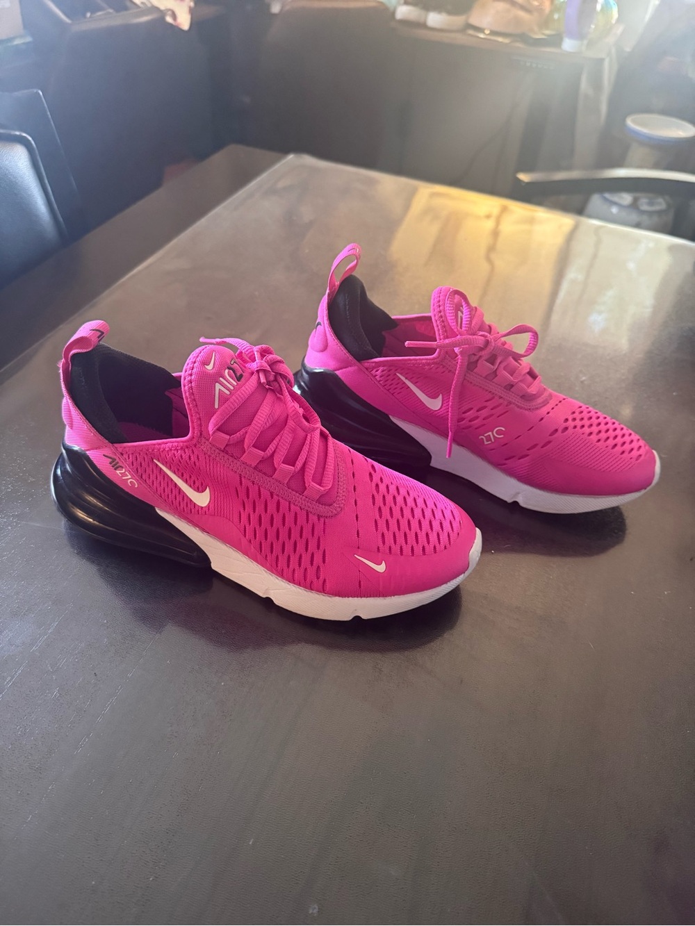 Nike Air Max 270 GS Shoes Laser Fuchsia Pink Size 6Y / W 7.5 
943345-602